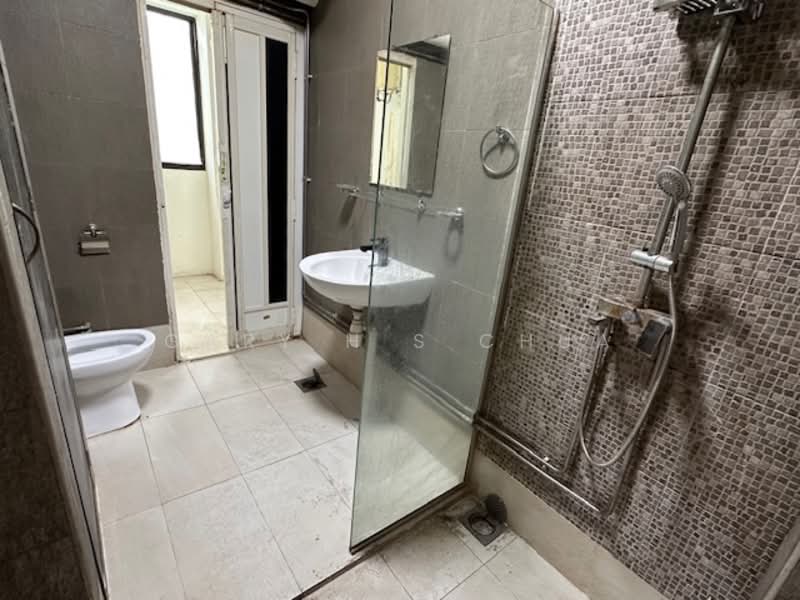 Lakeside Tower, 9G Yuan Ching Road, 3 Bedrooms, 1,970 sqft, Apartment For Rent, by Gary H S Chua, 25492550 - PropertyGuru.com.sg