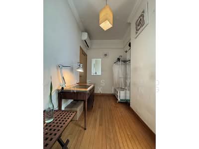 For Rent - De Paradiso