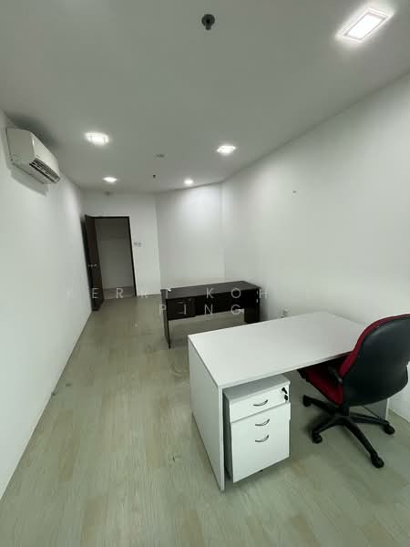 Toh Guan Centre, 21 Toh Guan Road East, 180 sqft, Factory / Workshop (B2) For Rent, by Kerri Koh Li Ping, 25493087 - CommercialGuru.com.sg