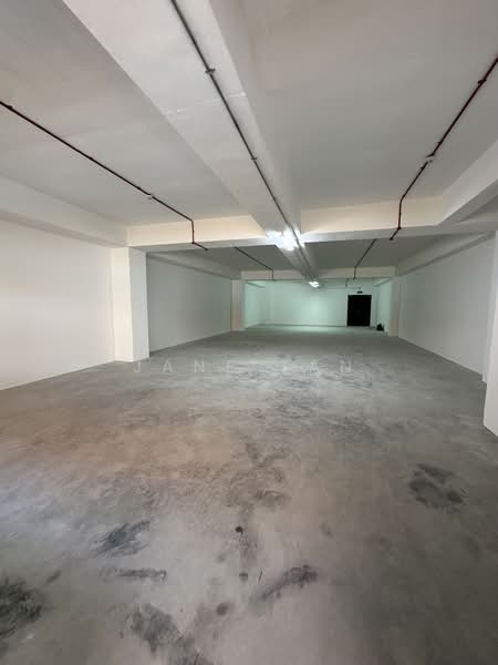 Kimly Industrial Building, 3 New Industrial Road, 1,313 sqft, Light Industrial (B1) For Rent, by Jane Tan, 25494211 - CommercialGuru.com.sg