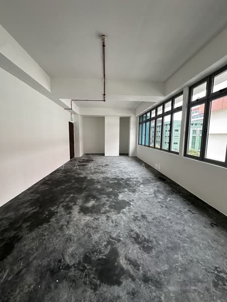 Kimly Industrial Building, 3 New Industrial Road, 1,313 sqft, Light Industrial (B1) For Rent, by Jane Tan, 25494211 - CommercialGuru.com.sg