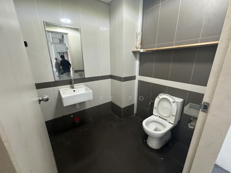 8B @ Admiralty, 8B Admiralty Street, 1,938 sqft, Light Industrial (B1) For Rent, by Jeff Po, 25494910 - CommercialGuru.com.sg