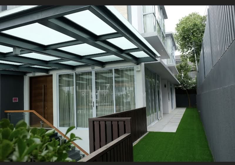 Toh Crescent, , 6 Bedrooms, 5,390 sqft, Semi-Detached House For Rent, by Ray Lim, 25495212 - PropertyGuru.com.sg