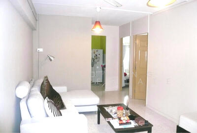 For Rent - 243 Tampines Street 21