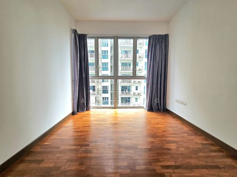 eCO Condominium For Sale at S$ 1,788,000 | PropertyGuru Singapore - Master Bedroom