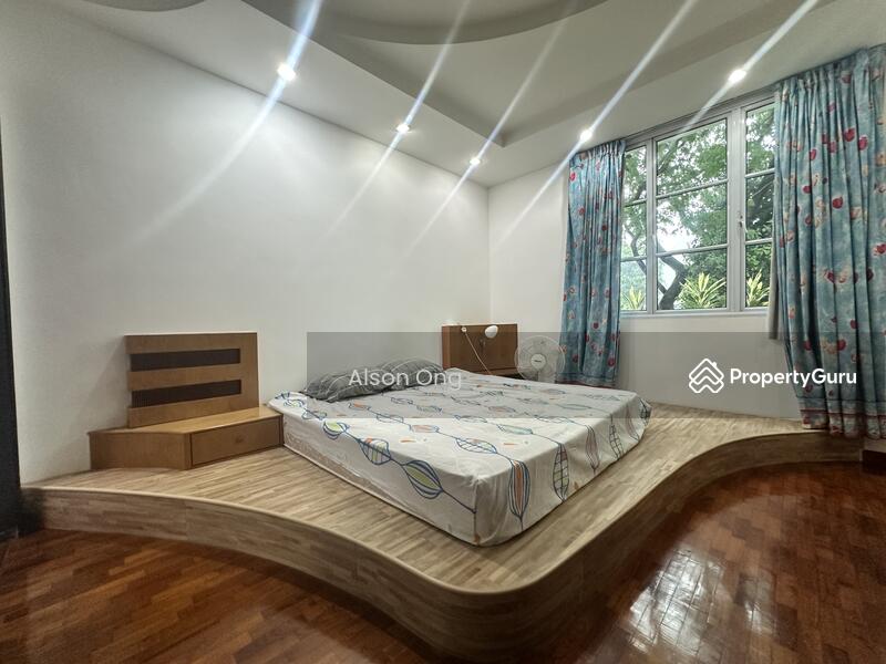 For Rent - Villa De West