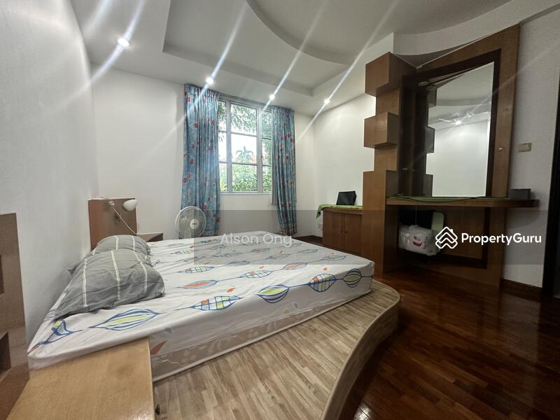 For Rent - Villa De West