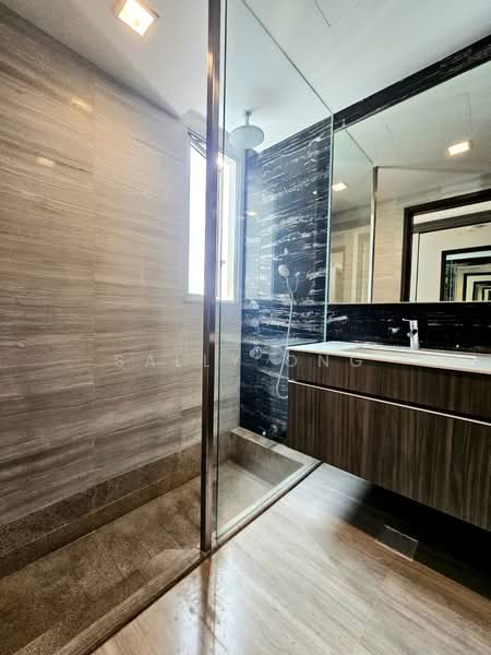 eCO, 263 Bedok South Avenue 3, 3 Bedrooms, 1,023 sqft, Condominium For Rent, by Sally Ong, 25496690 - Master Bathroom - PropertyGuru.com.sg