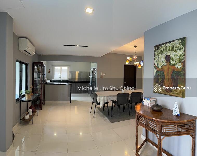 For Sale - Limau estate with pool