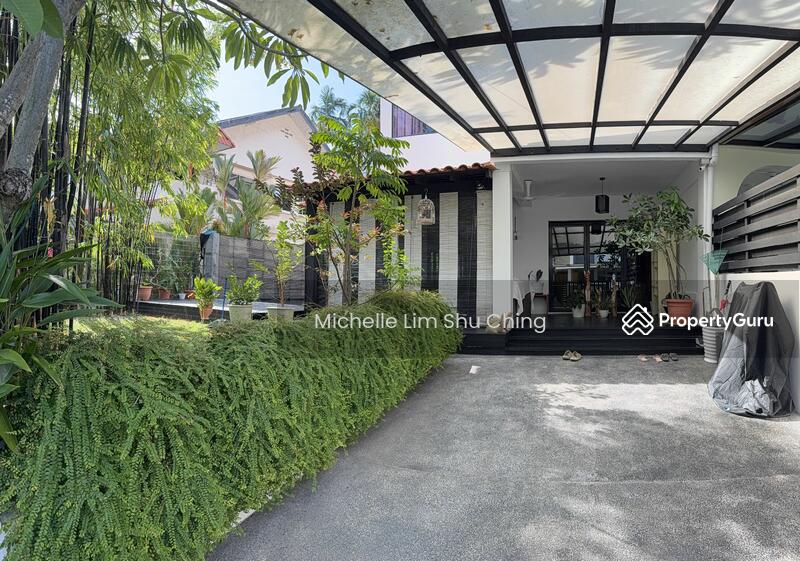 For Sale - Limau estate with pool