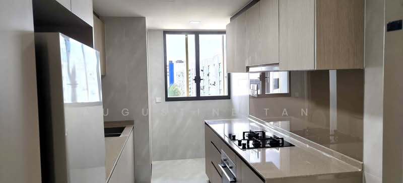 Penrose, 28 Sims Drive, 3 Bedrooms, 1,044 sqft, Condominium For Rent, by Augustine Tan, 25497169 - PropertyGuru.com.sg