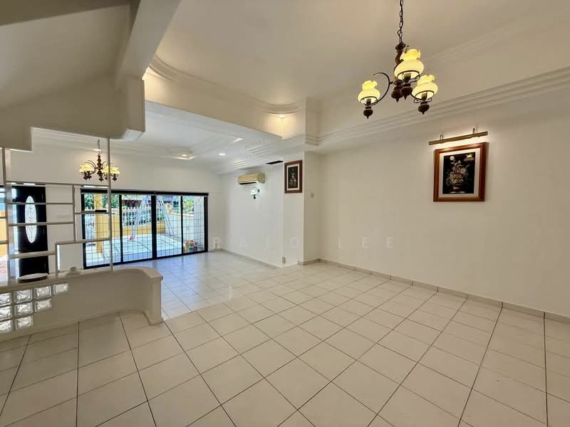 Avila Terrace, Mariam Way, 5 Bedrooms, 4,000 sqft, Terraced House For Rent, by Gerald Lee, 25497627 - PropertyGuru.com.sg