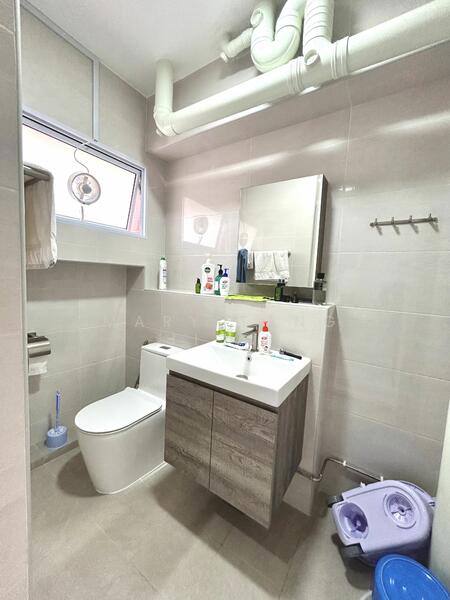 For Rent - 143 Mei Ling Street