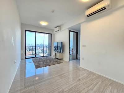 For Rent - Parc Esta