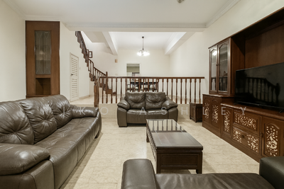 For Sale - Rare Freehold Corner Terrace in D19