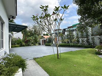 For Sale - Oei Tiong Ham Park