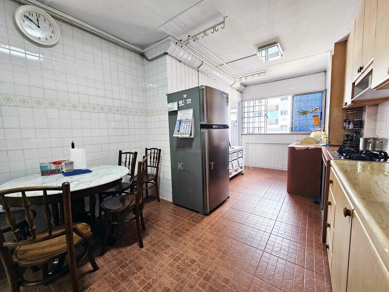 For Rent - 237 Tampines Street 21