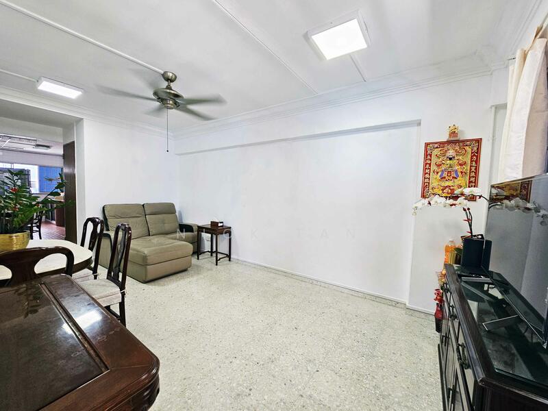 For Rent - 237 Tampines Street 21