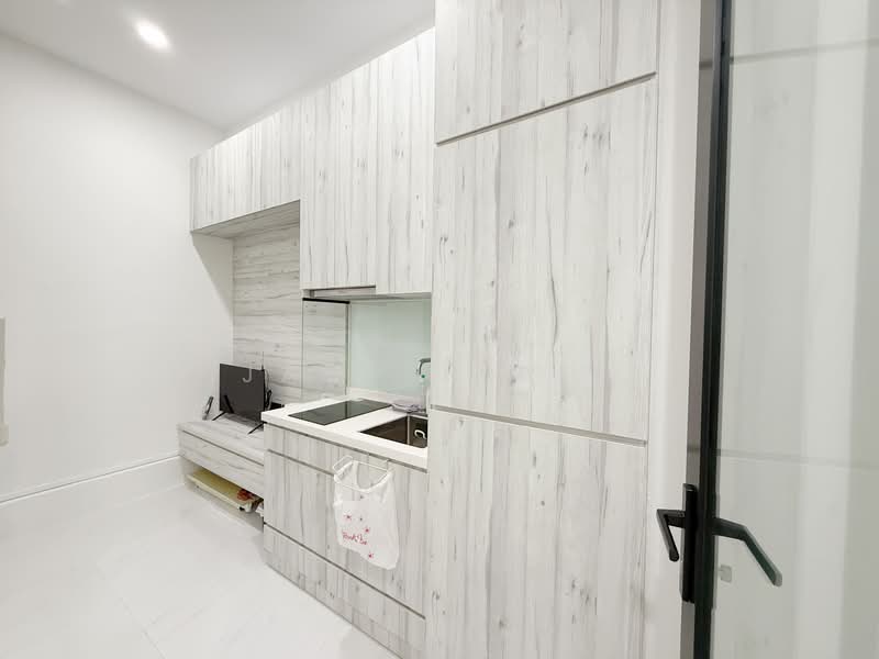 Park 1 Suites, 8 Lorong 40 Geylang, 1 Bedroom, 400 sqft, Condominium For Rent, by Jayden Peh, 25499278 - PropertyGuru.com.sg