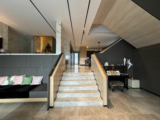 Siglap's Crown Jewel