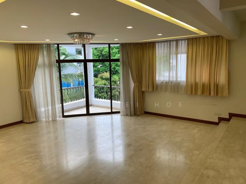 Villa Des Flores, 125 Whitley Road, Newton / Novena, Room Rental, 200 sqft, Condominium For Rent, by Kwan Wei Hoe, 25500501 - Living Room - PropertyGuru.com.sg