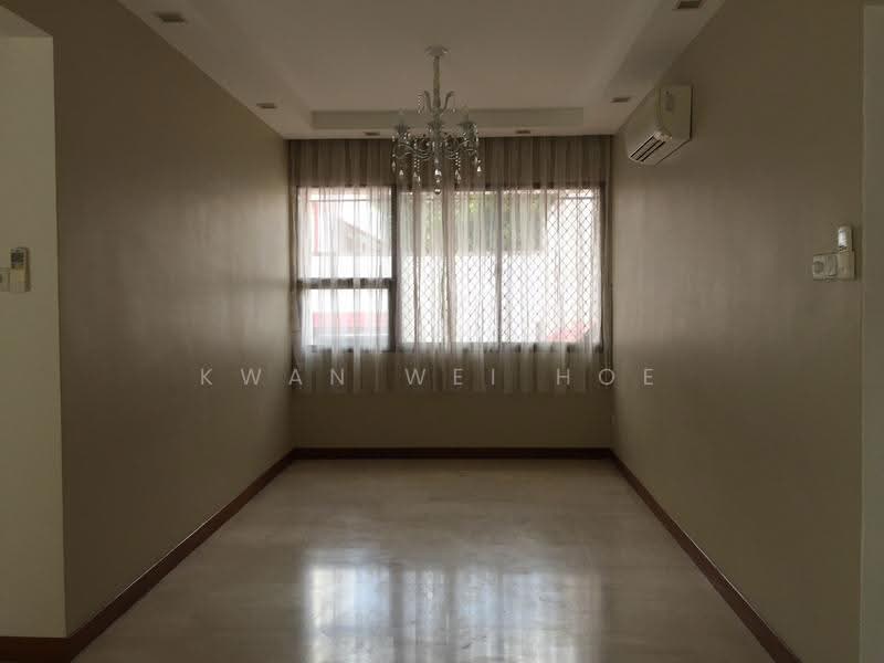 Villa Des Flores, 125 Whitley Road, Newton / Novena, Room Rental, 200 sqft, Condominium For Rent, by Kwan Wei Hoe, 25500501 - DINING AREA - PropertyGuru.com.sg