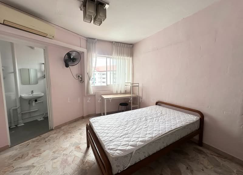 For Rent - 308 Jurong East Street 32