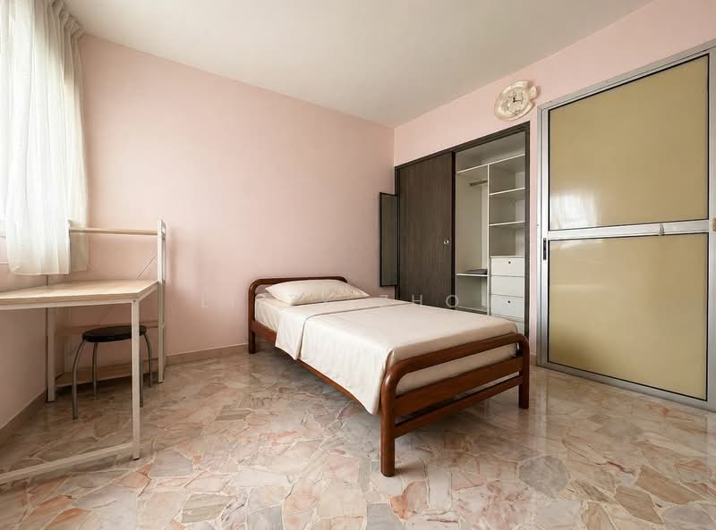 308 Jurong East Street 32, 308 Jurong East Street 32, Room Rental, 120 sqft, HDB Flat For Rent, by Lizzy Zhou, 25500874 - PropertyGuru.com.sg