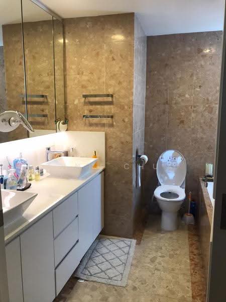 Sunrise Gardens, 55 Sunrise Gardens, Seletar / Yio Chu Kang, 4 Bedrooms, 1,991 sqft, Condominium For Sale, by Annie Chua, 25500964 - Bathroom - PropertyGuru.com.sg
