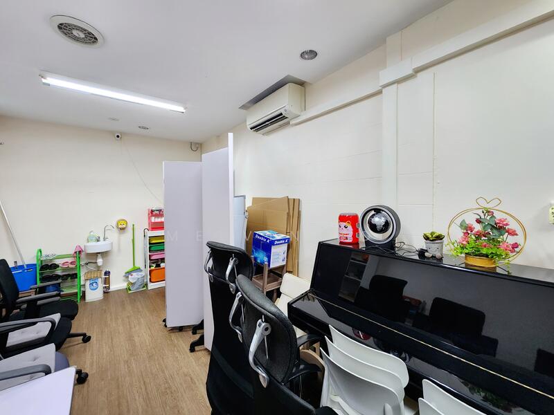 21 Ghim Moh Road, 21 Ghim Moh Road, Tanglin / Holland / Bukit Timah, 200 sqft, Shop / Shophouse For Rent, by Melvin Lo, 25501421 - CommercialGuru.com.sg