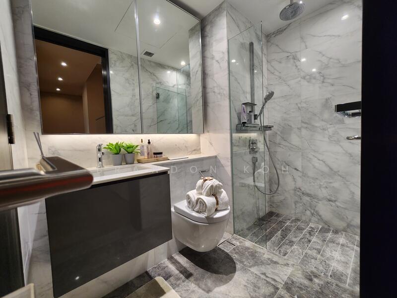 Midtown Bay, 122 Beach Road, 2 Bedrooms, 990 sqft, Condominium For Sale, by Brandon Koh, 25501553 - PropertyGuru.com.sg