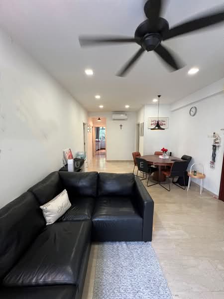 Pinetree Condo, 28 Balmoral park, 3 Bedrooms, 1,206 sqft, Condominium For Rent, by Ruby Lee, 25502390 - PropertyGuru.com.sg