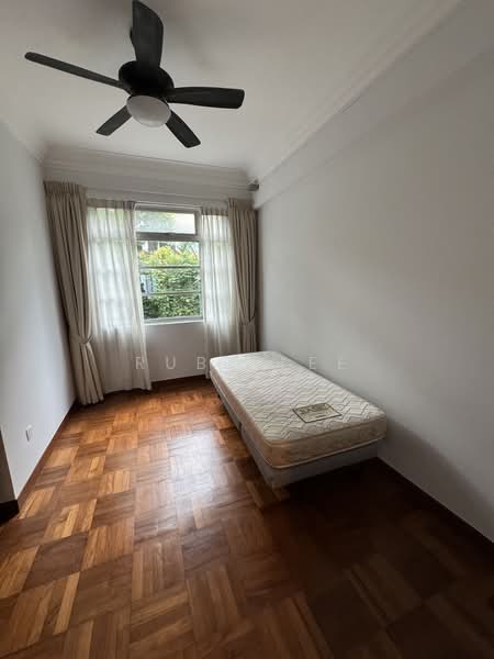 Pinetree Condo, 28 Balmoral park, 3 Bedrooms, 1,206 sqft, Condominium For Rent, by Ruby Lee, 25502390 - Comon room 2 - PropertyGuru.com.sg