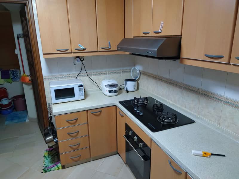 Westcove Condo, 12 West Coast Crescent, 3 Bedrooms, 1,206 sqft, Condominium For Rent, by Benson Leow, 25503133 - PropertyGuru.com.sg
