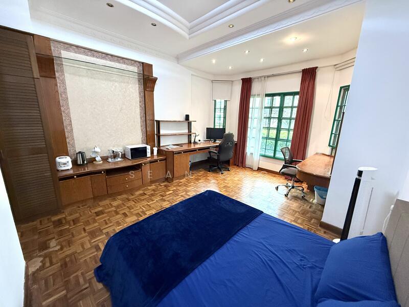 For Rent - Gold Coast Condo