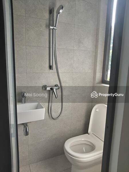 Bright Utility toilet 