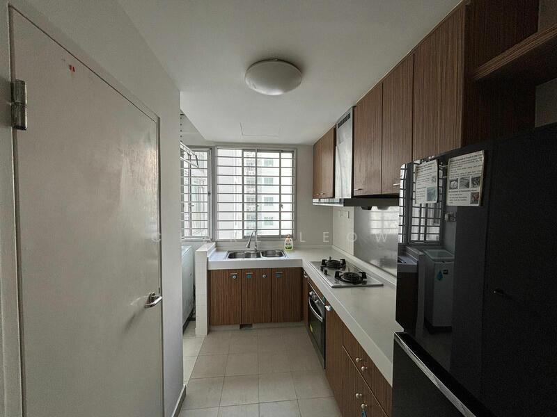 The Lakeshore, 29 Jurong West Street 41, 2 Bedrooms, 861 sqft, Condominium For Rent, by Clare Leow, 25503767 - PropertyGuru.com.sg