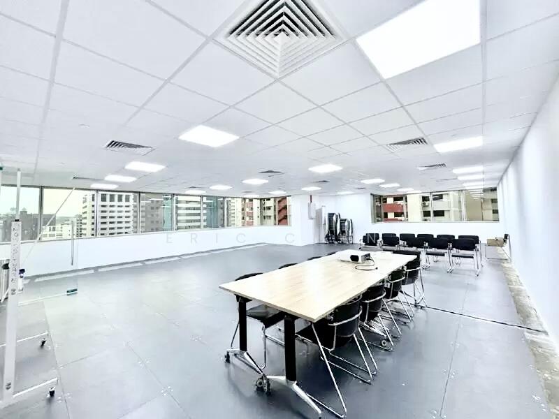Huge Office Space Near City Hall MRT, , 3,263 sqft, Office For Rent, by Eric Chan 陳鴻運, 25503797 - CommercialGuru.com.sg