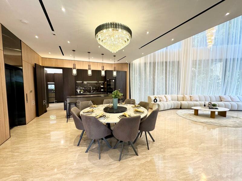 FERNHILL ROAD, Freehold Detached Bungalow for Sale