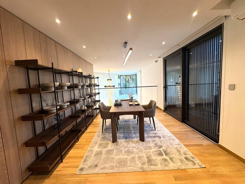 BRENDA ZEE 9450*9938 ✧ Exquisite Detached Bungalow in D10 ✧ Within 1km to SCGS, Fernhill Road, call Brenda Zee 94509938 to enquire, 6 Bedrooms, 7,942 sqft, Detached House For Sale, by Brenda Zee (徐黎倫), 25503848 - FERNHILL ROAD, Freehold Detached Bungalow for Sale - PropertyGuru.com.sg