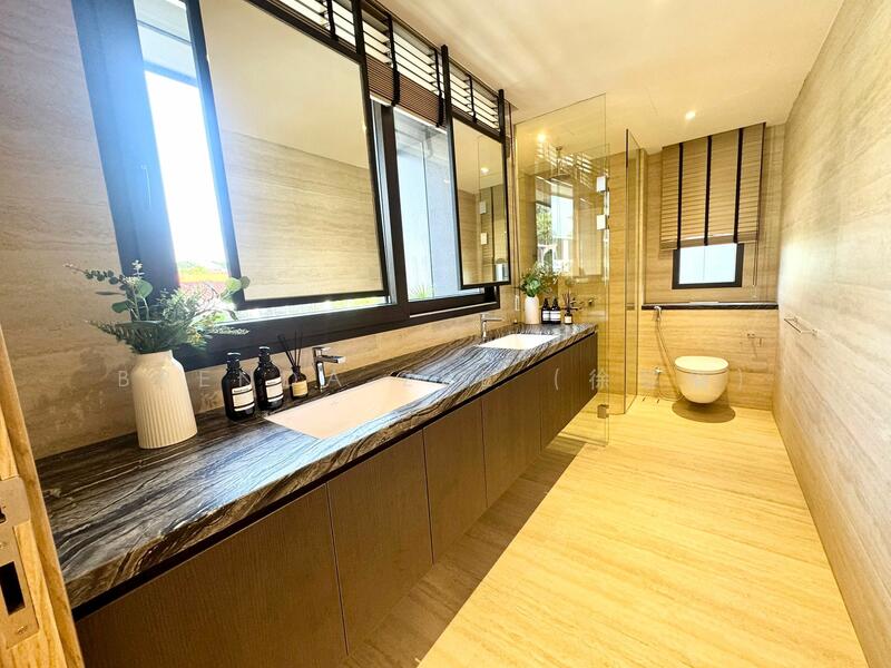 BRENDA ZEE 9450*9938 ✧ Exquisite Detached Bungalow in D10 ✧ Within 1km to SCGS, Fernhill Road, call Brenda Zee 94509938 to enquire, 6 Bedrooms, 7,942 sqft, Detached House For Sale, by Brenda Zee (徐黎倫), 25503848 - FERNHILL ROAD, Freehold Detached Bungalow for Sale - PropertyGuru.com.sg