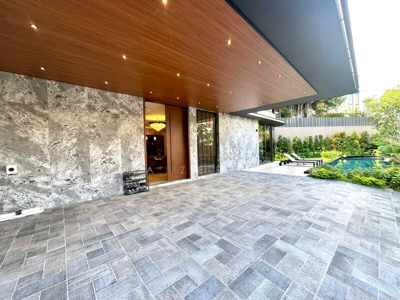 BRENDA ZEE 9450*9938 ✧ Exquisite Detached Bungalow in D10 ✧ Within 1km to SCGS, Fernhill Road, call Brenda Zee 94509938 to enquire, 6 Bedrooms, 7,942 sqft, Detached House For Sale, by Brenda Zee (徐黎倫), 25503848 - FERNHILL ROAD, Freehold Detached Bungalow for Sale - PropertyGuru.com.sg