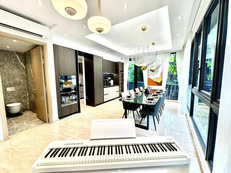 For Sale - BRENDA ZEE 9450*9938 ✧ D10 New Semi-D ✧ Pool ✧ Lift ✧ Within 1km to SCGS