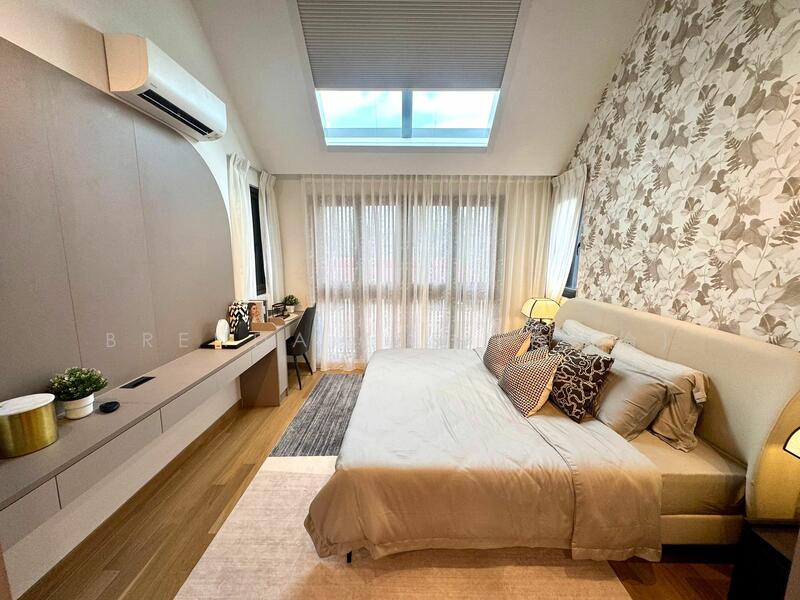 BRENDA ZEE 9450*9938 ✧ D10 New Semi-D ✧ Pool ✧ Lift ✧ Within 1km to SCGS, Fernhill Road, call Brenda Zee 94509938 to enquire, 6 Bedrooms, 7,441 sqft, Semi-Detached House For Sale, by Brenda Zee (徐黎倫), 25504092 - FERNHILL ROAD, Brand New Pair of Semi-Detached with Pool & Lift - PropertyGuru.com.sg