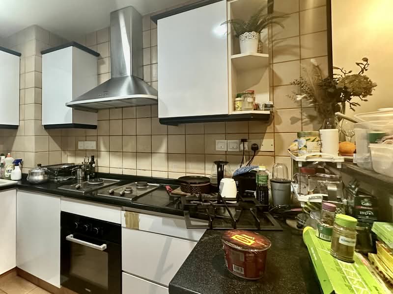 The Quayside, 60 Robertson Quay, Room Rental, 300 sqft, Apartment For Rent, by Hazel Toh, 25504094 - PropertyGuru.com.sg