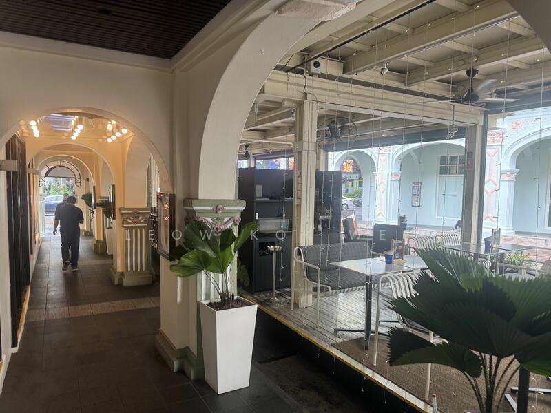 Restaurant bar with Outdoor terrace / fast food @ orchard road, Orchard road, 7,600 sqft, Mall Shop For Rent, by Leow Kok Wee, 25504129 - CommercialGuru.com.sg