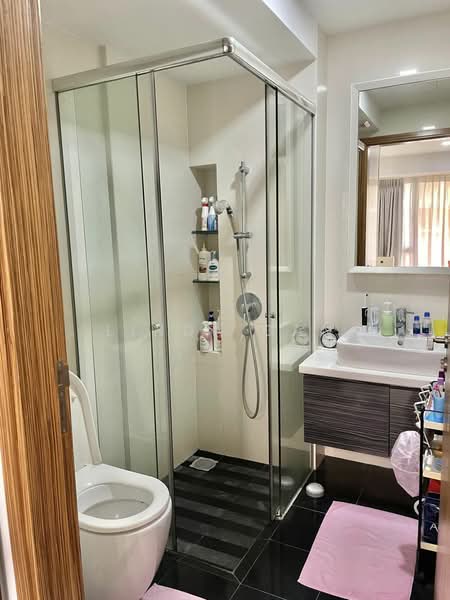 RV Edge, 2 Shanghai Road, 1 Bedroom, 420 sqft, Condominium For Rent, by Linda Gan, 25504395 - PropertyGuru.com.sg