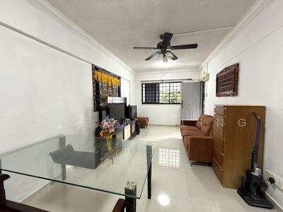 For Sale - 909 Tampines Avenue 4