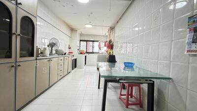 For Sale - 231 Ang Mo Kio Avenue 3