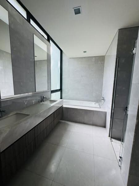 Duchess Residences, 102 Duchess Avenue, Tanglin / Holland / Bukit Timah, 4 Bedrooms, 3,488 sqft, Condominium For Sale, by Vivian Wang, 25506279 - PropertyGuru.com.sg